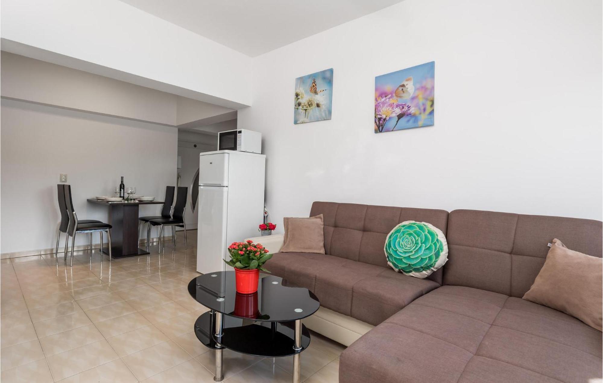 Stunning Apartment In Vrh Vrh  外观 照片